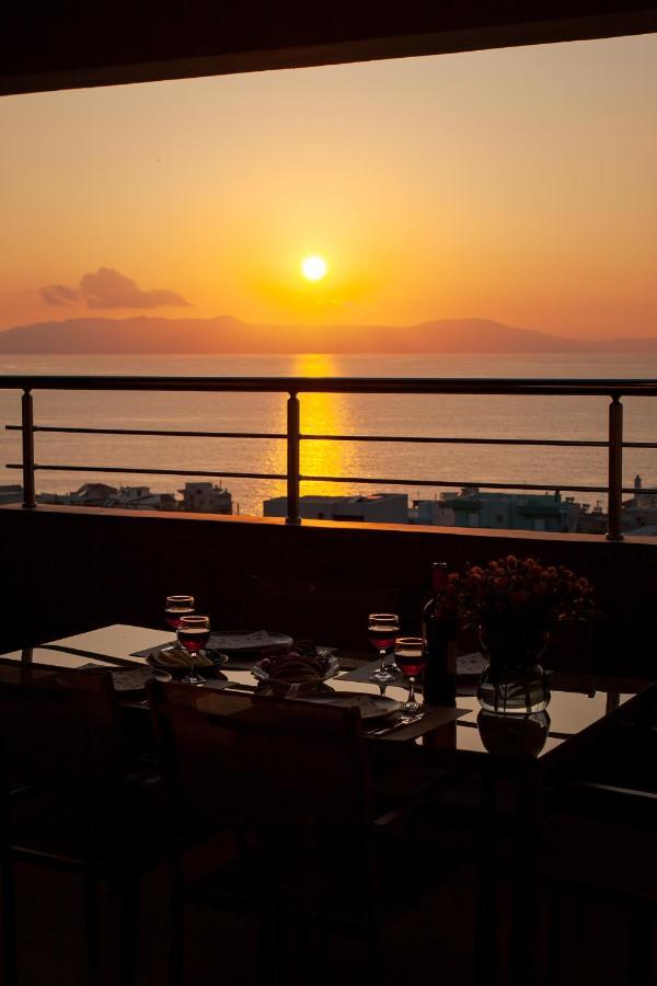 Overview Chania With Sea View And Amazing Sunset Kültér fotó
