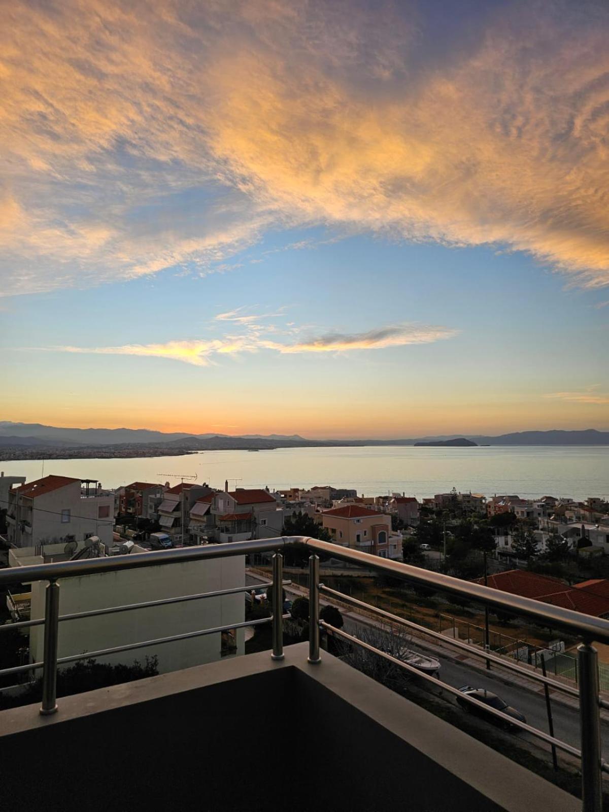 Overview Chania With Sea View And Amazing Sunset Kültér fotó